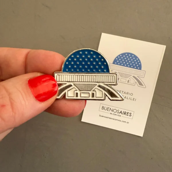 Pin metalico Planetario