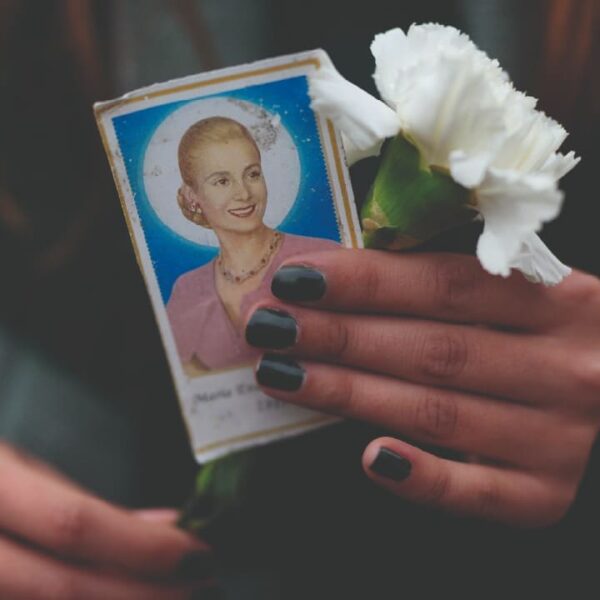 EVITA ETERNA